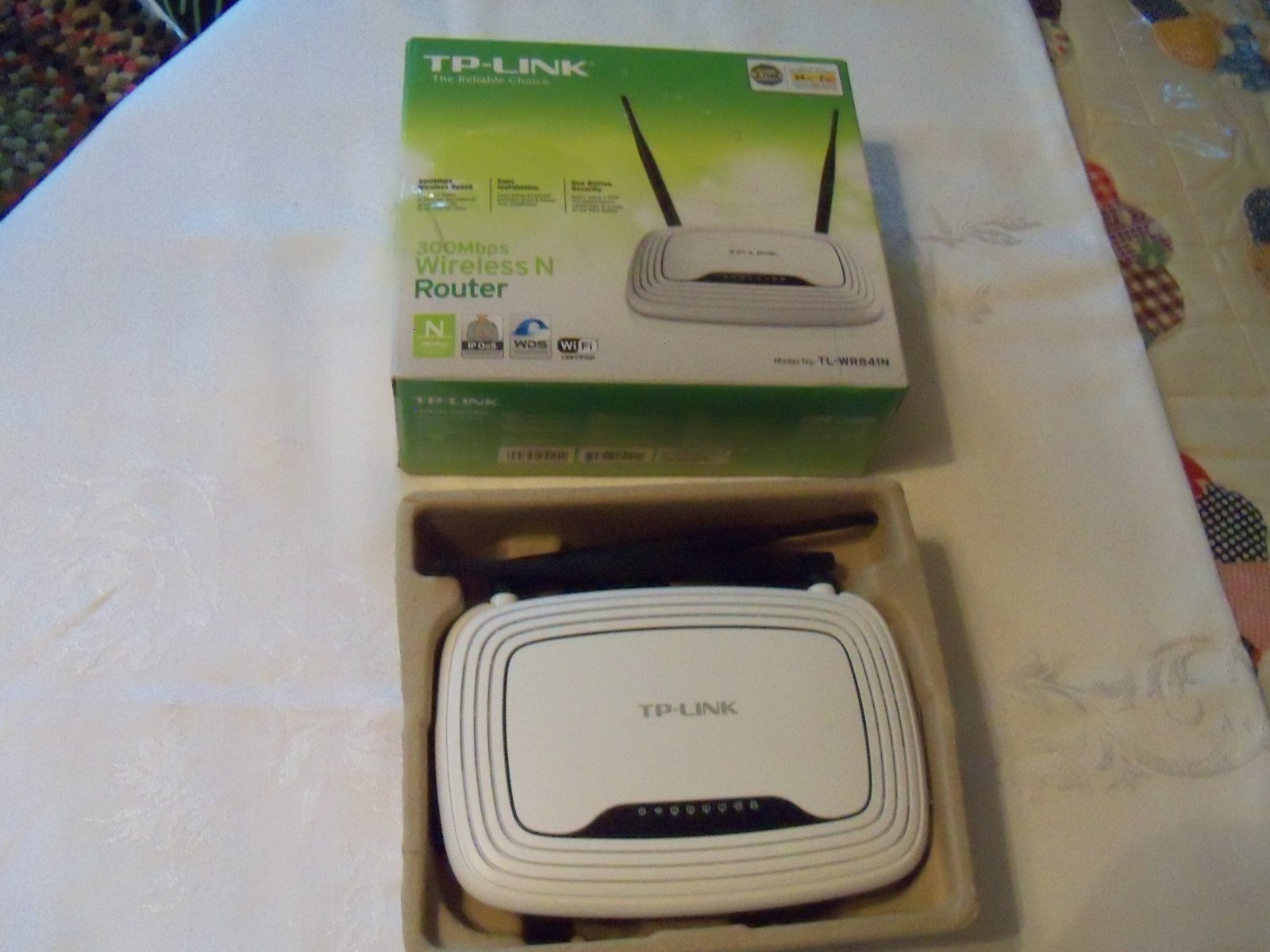 TP-LINK 300Mbps Wireless N Router TL-WR841N