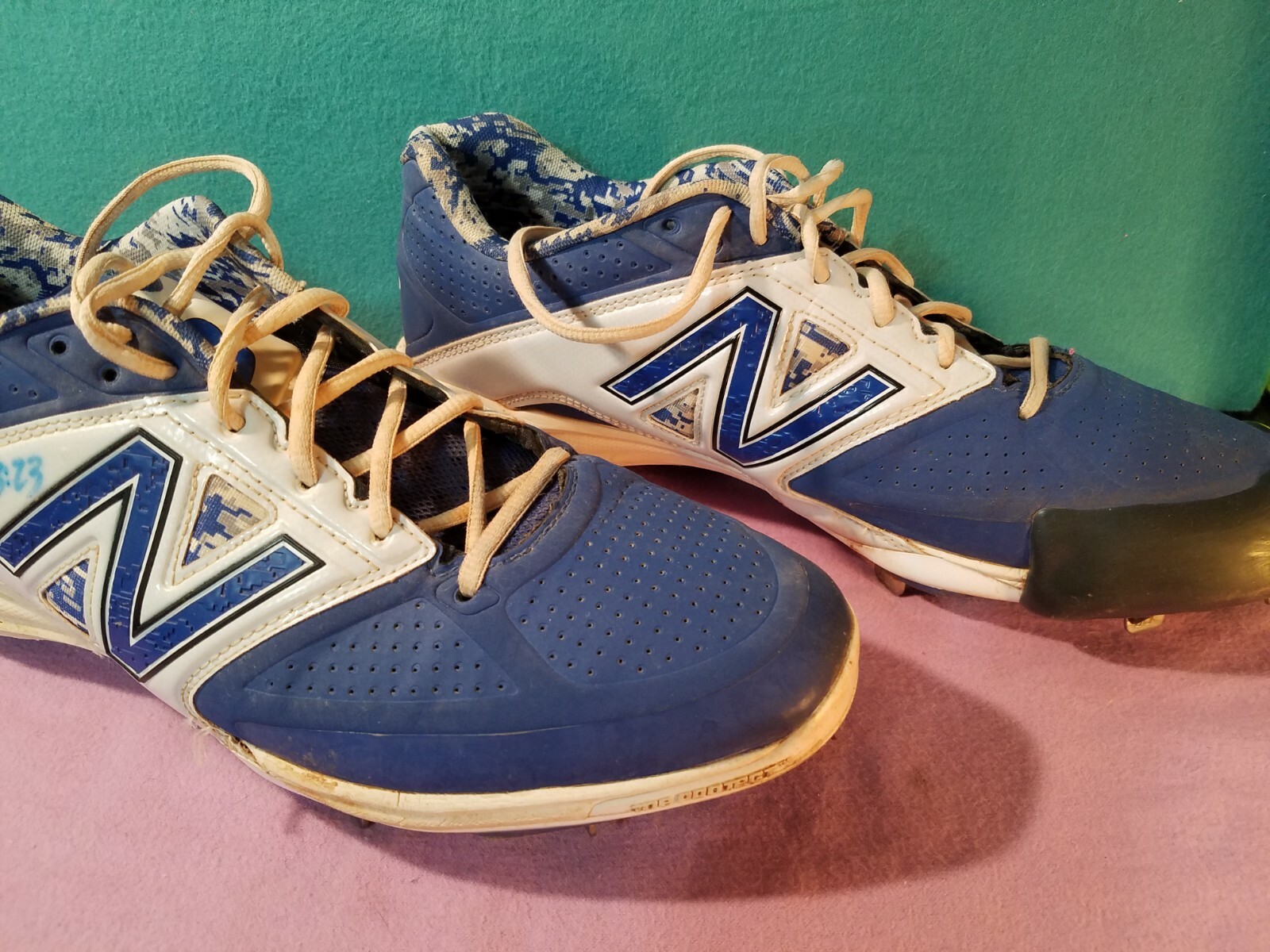 Danny Duffy Game Used Cleats Signed GU Kansas City Royals KC Royals Autograph