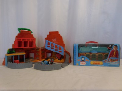 thomas the train roundhouse