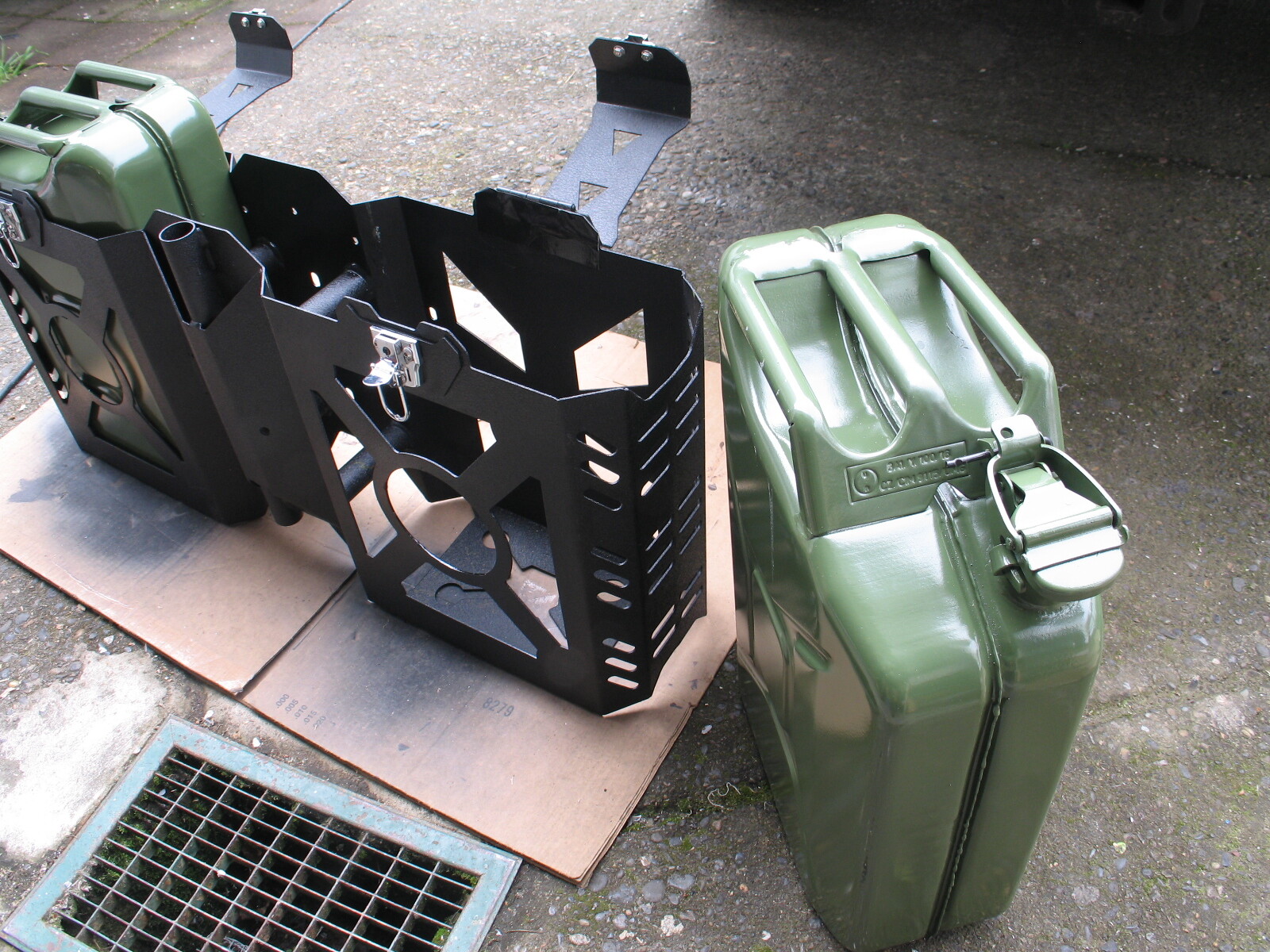 Steel Jerry Gas Can Holder Tailgate Mounts Brackets for Jeep Wrangler