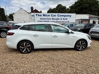 2020 Renault Megane 1.5 Blue dCi 115 Iconic 5dr Auto ESTATE Diesel Automatic