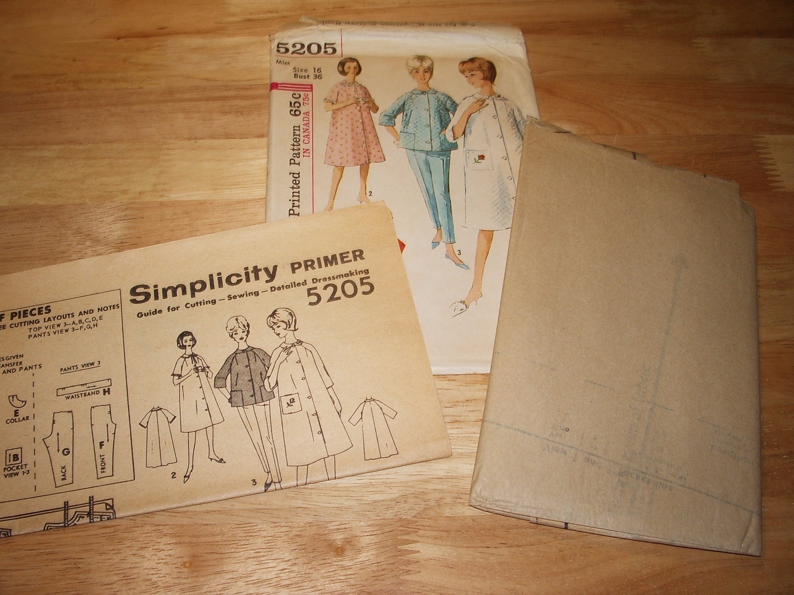 Vintage Simplicity FF Pattern 5205 Misses Robe Top Pants Sz 16 Bust 36