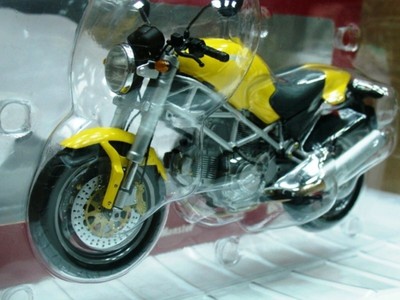 WOW EXTREMELY RARE Ducati 900 Monster 2000 Yellow 1:12 Minichamps-996R/998/999