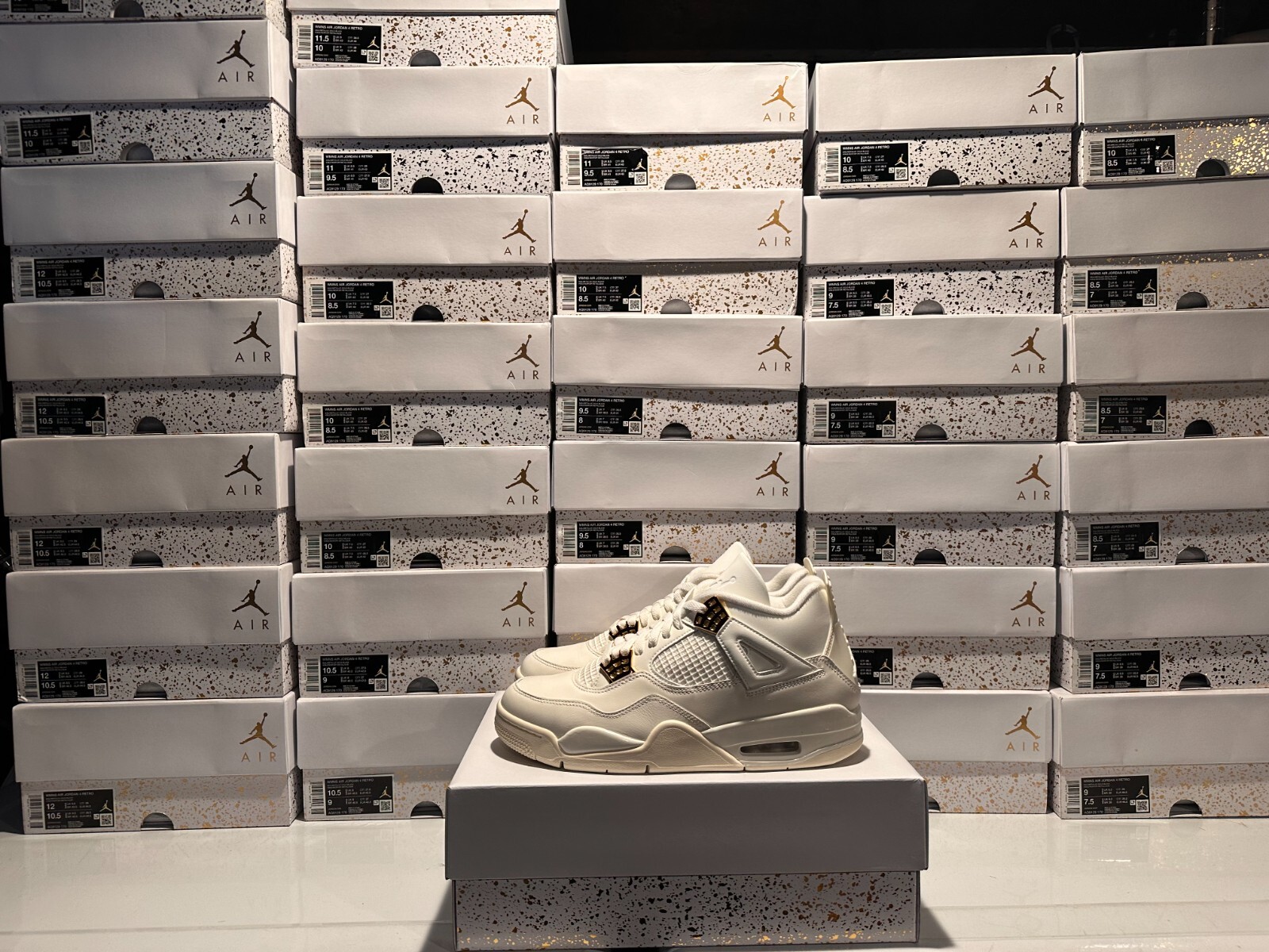 Pre-owned Jordan Air  4 Retro White Metallic Gold Aq9129-170 Women Sizes 8.5w-12w (in Hand)