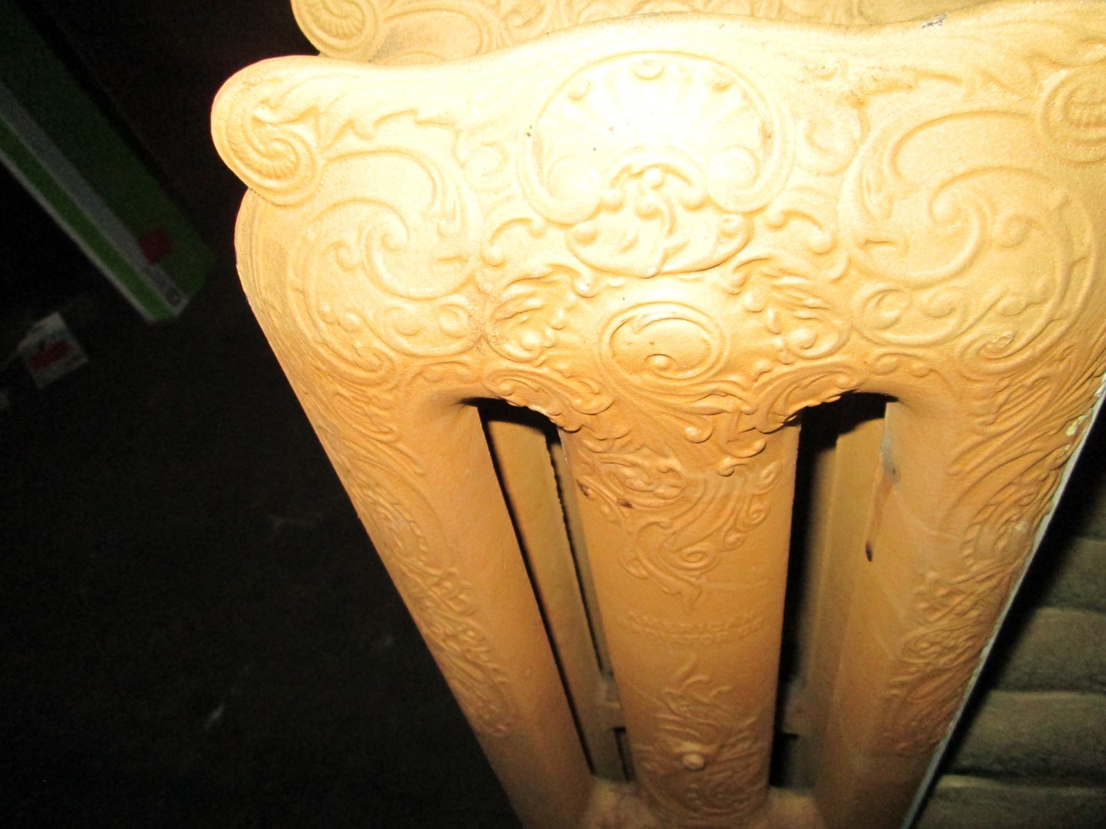 4 Vintage/ Antique Radiators Cast Iron told 1910) ( Am. Radiator Co.) 3 covers