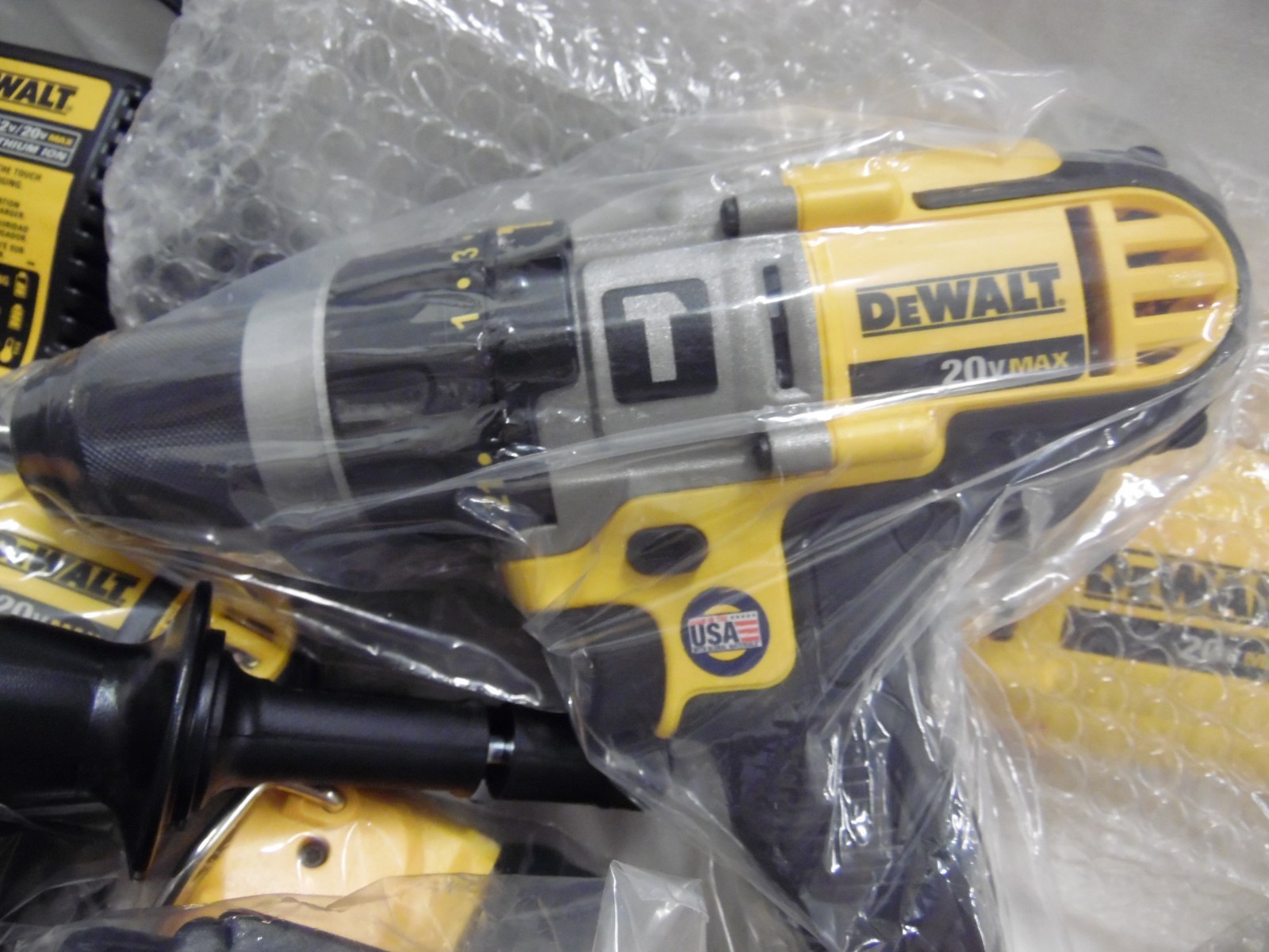 Dewalt 20V Cordless Combo Kit 5-pc Tool Set DCK520D1M1