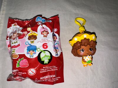 2024 CheeBee Strawberry Shortcake Orange Blossom 2.5'' Bag Clip Keychain