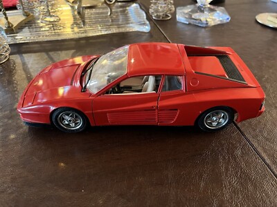 VTG Bburago 1984 Red Ferrari Testarossa Die-Cast Metal Model 1/18 Scale
