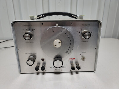 Vintage RCA WA-44C Audio Signal Generator AS-IS Missing Screws / Tubes