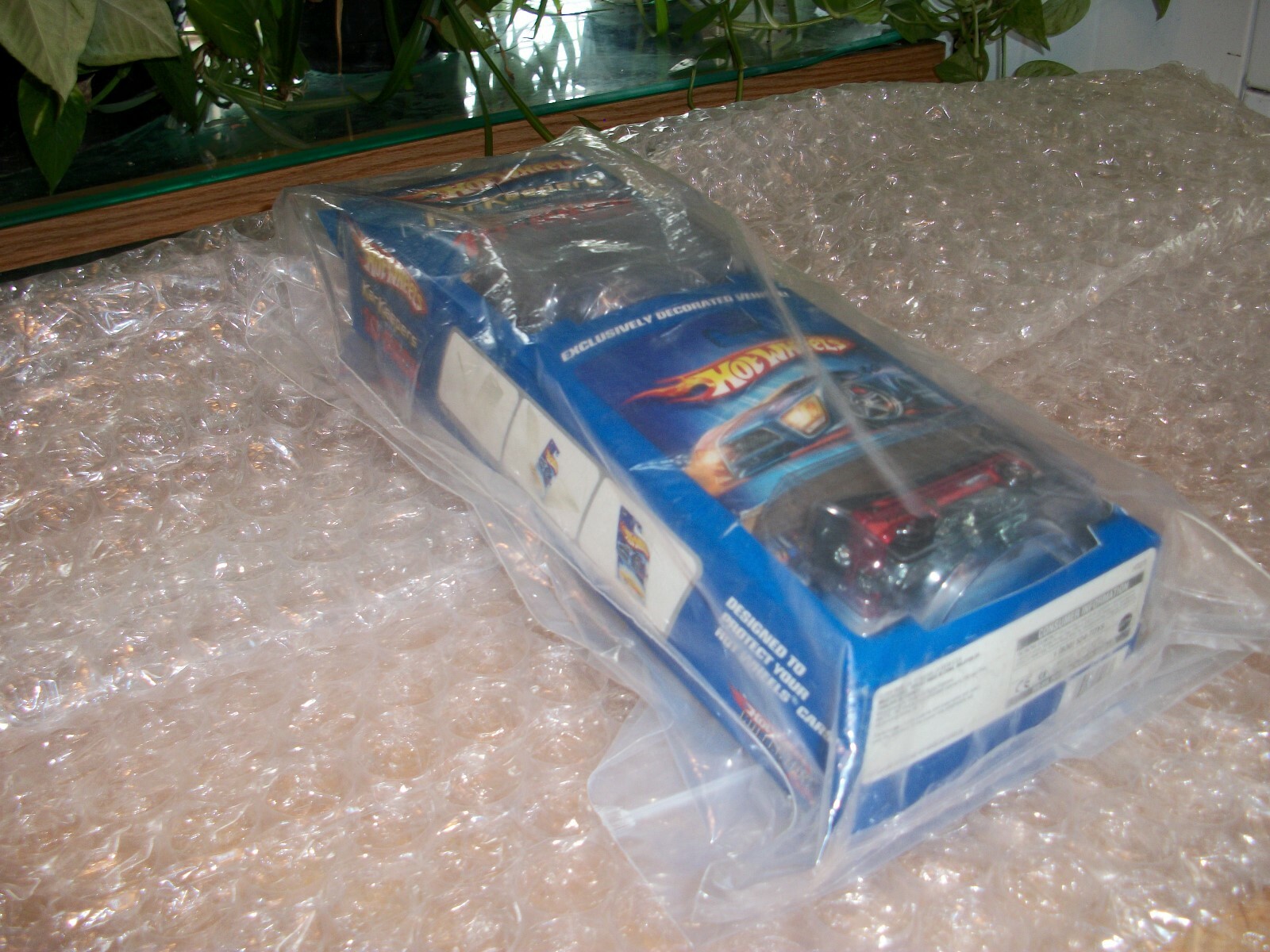 HOT Wheels KarKeepers 10-pack with drag buss un opened