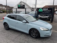 2017 Volvo V40 D2 [120] Momentum Nav Plus 5dr ULEZ HATCHBACK Diesel Manual