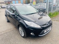 2011 Ford Fiesta 1.4 Titanium 5dr HATCHBACK Petrol Manual