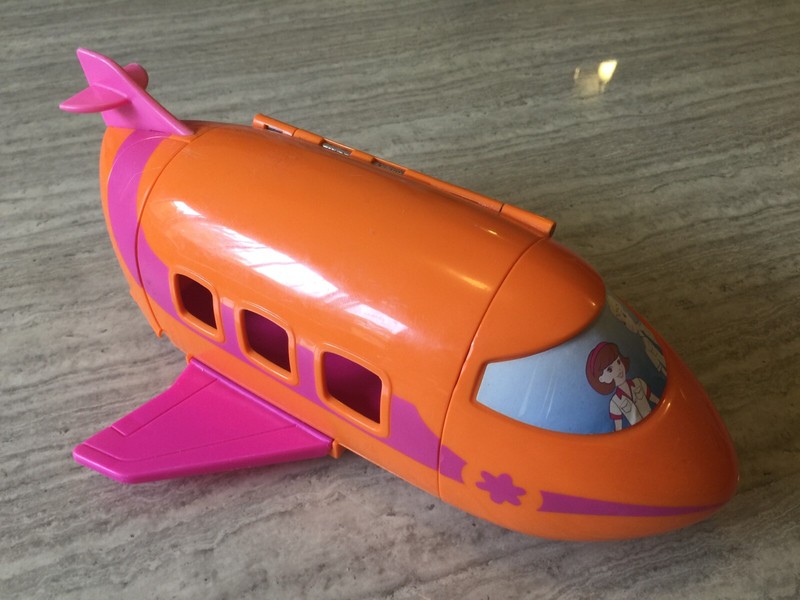 polly pocket aeroplane