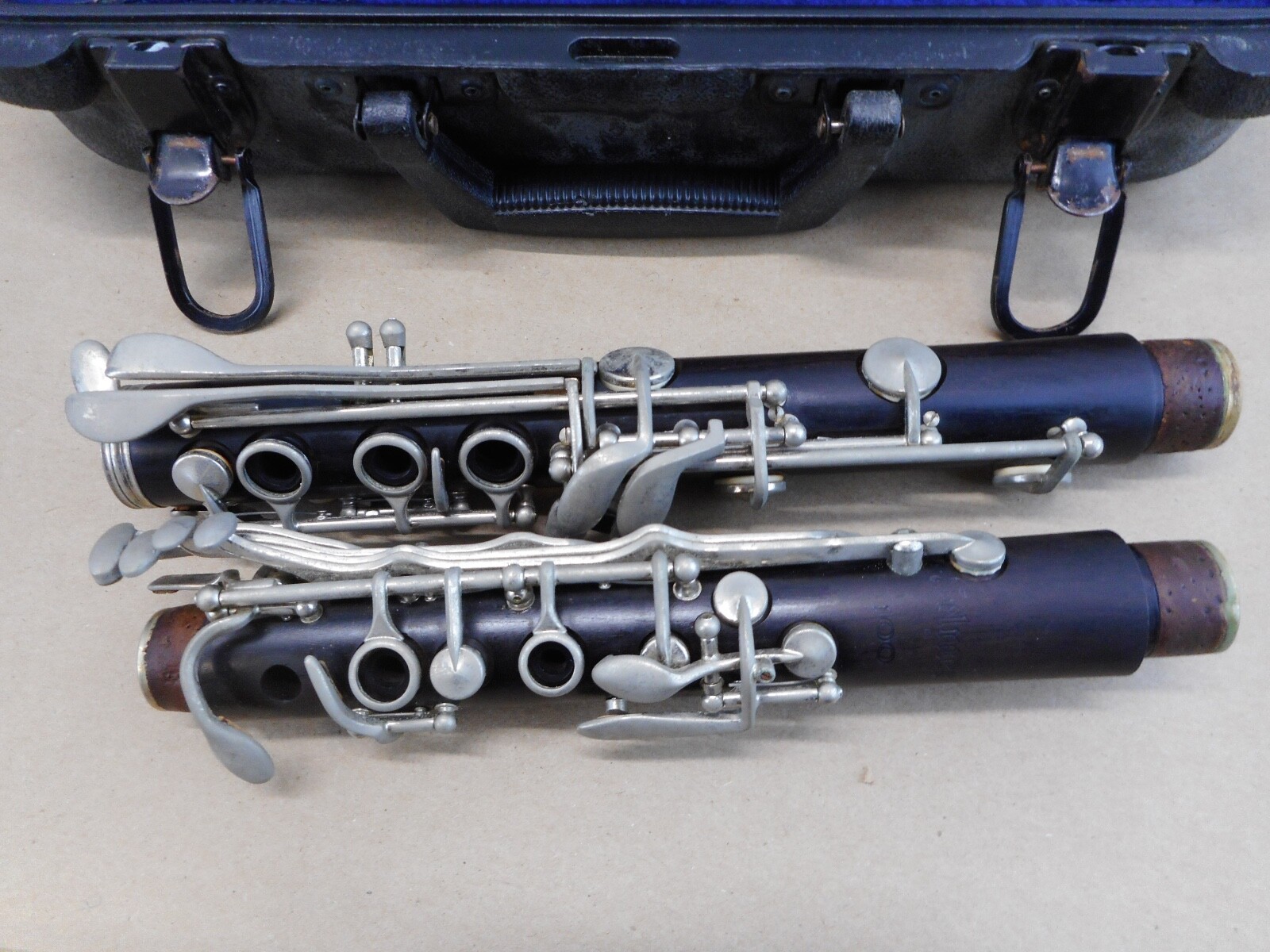 Selmer 100 Wood Clarinet With Case FREE US SHIPPING
