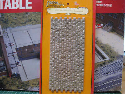 CHOOCH ENTERPRISES #7017 HO SCALE CUT STONE RETAINING WALL