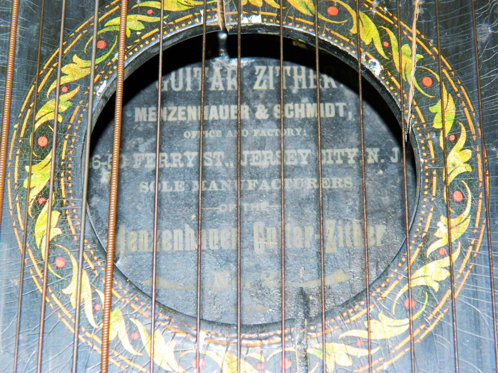 ANTIQUE MENZENHAUER'S GUITAR ZITHER STRINGED INSTRUMENT - NO. 2-1/2!