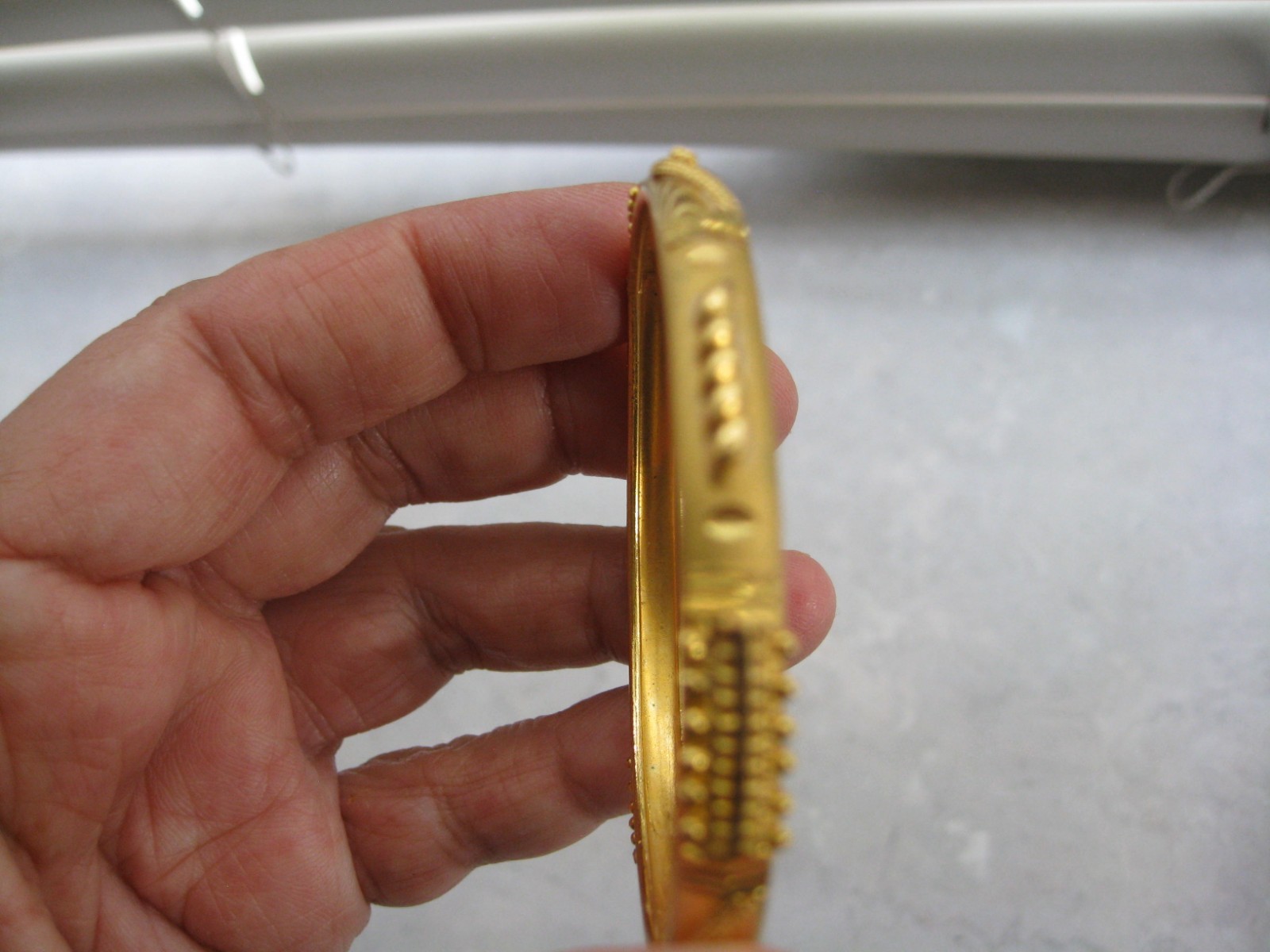 Gold Plate Slip On Bangle Nice Decoration
