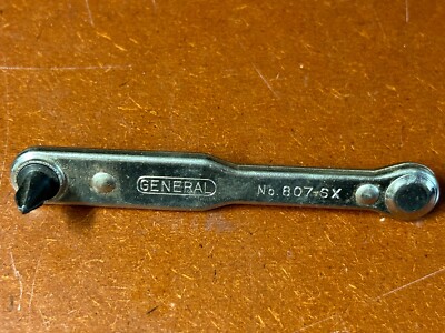 Vtg General Hardware No 807-SX Ratcheting Flat & Phillips Screwdriver Works Good