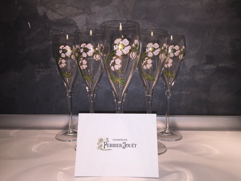 6 Flutes A Champagne Perrier Jouet  Belle Epoque Neuves Emballage D Origine !!!!