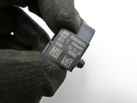 VW Touran II 5T 15-24 Airbagsensor Crashsensor Sensor Rechts Hinten VW Touran II 5T 15-24 14.12.2015 5Q0959659 gebraucht Vorschau 4
