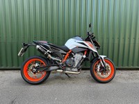 KTM 890 DUKE R 2020 White 7000 Miles Quickshifter Plus Extras GR Moto Can 