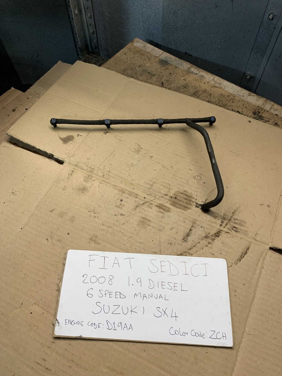Fiat Sedici MK1 2008/SX4 1.9Diesel (D19AA)-Engine Fuel Injector Return Line Hose
