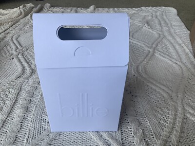 Billie Razors Smooth Operator Set w/ Razor ,4 Blade Refills,Shave Cream, Lotion