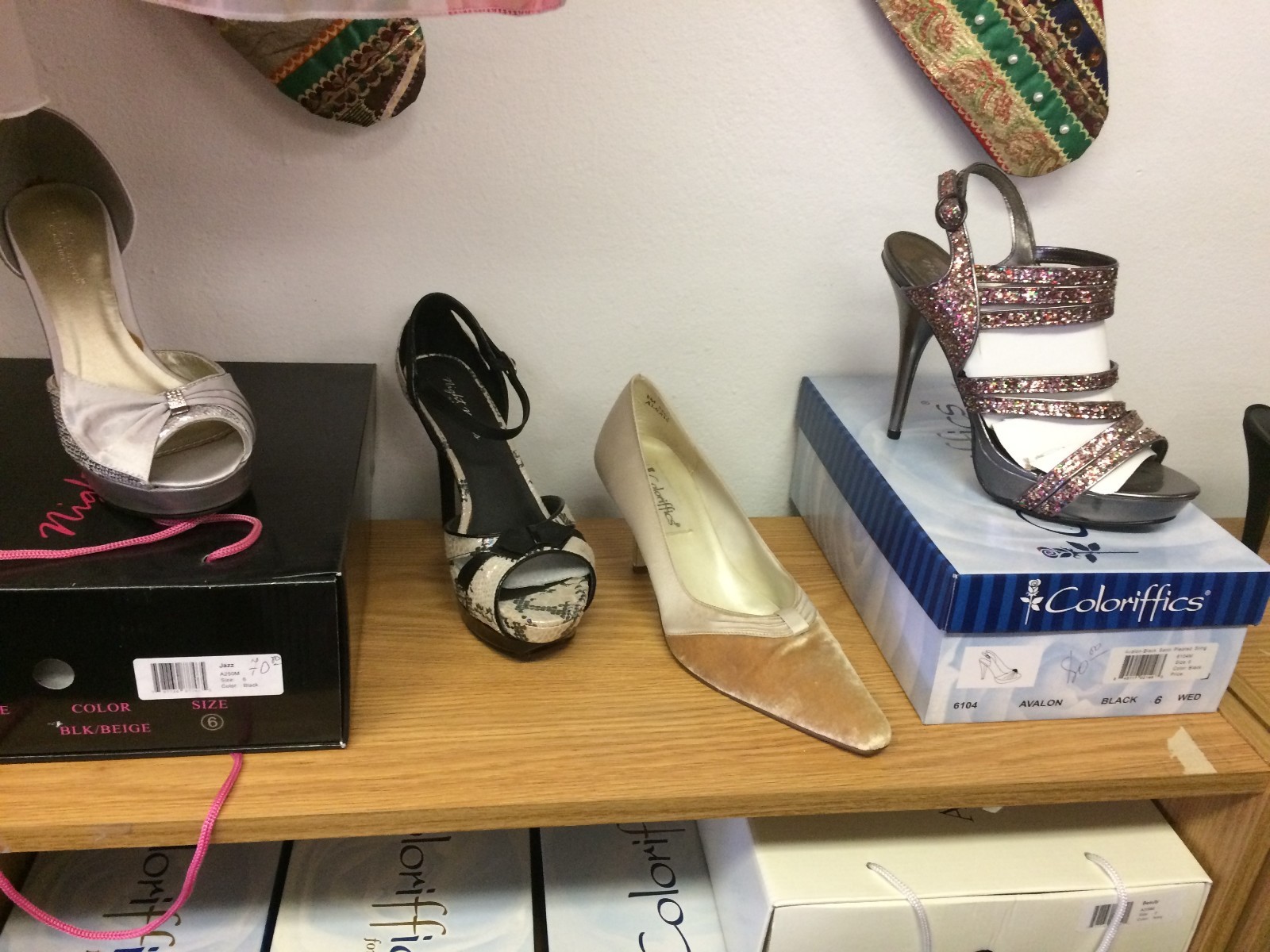 Lot - Women 25 Pairs Assorted Colors Styles Sizes New Shoes $ 500.00-$1500.00