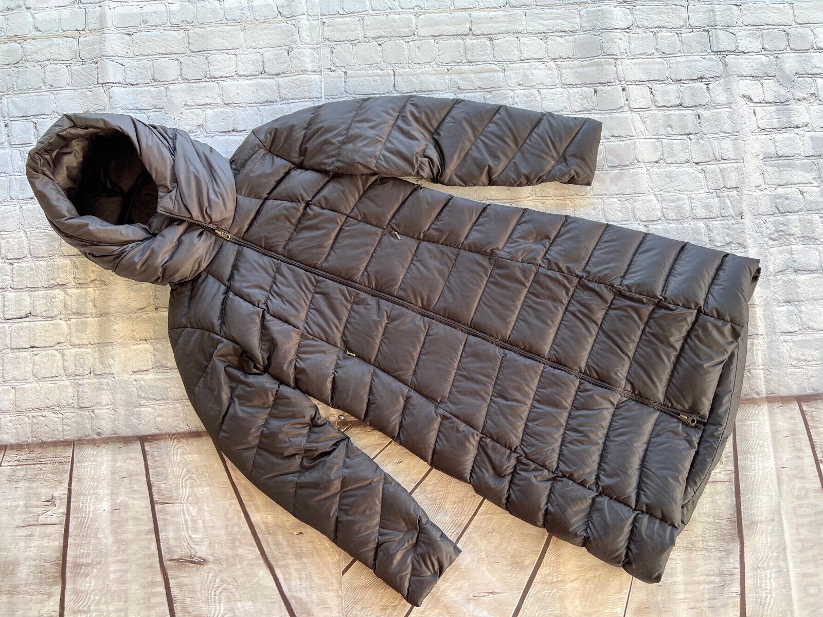 Womens PATAGONIA Black Downtown Hooded Goose Down Long Parka Womens PATAGONIA Black Downtown Hooded Goose Down Long Parka