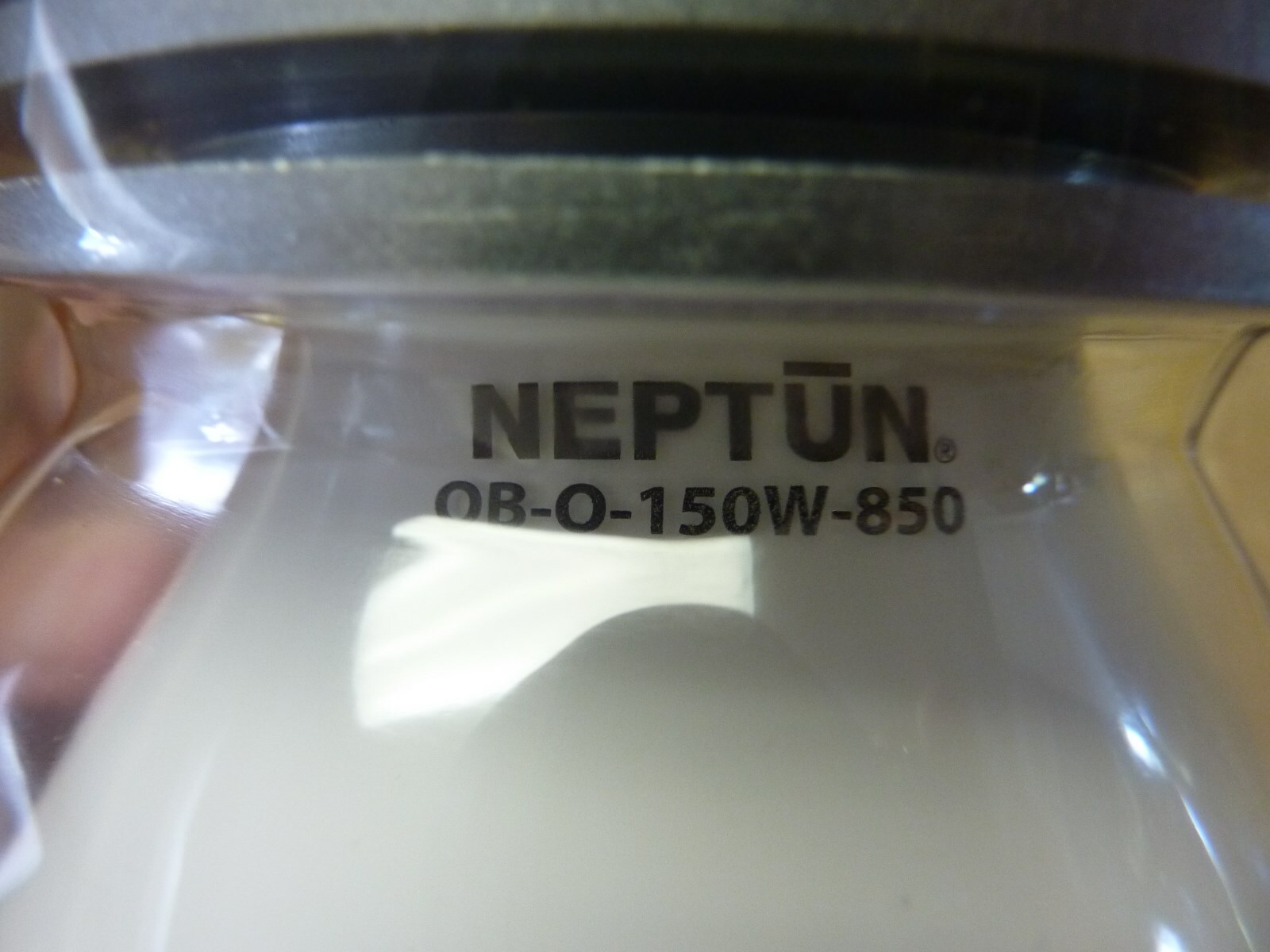 NEPTUN 150W- Oval-850 E40 Base Bulb  Item # 26150RK-UNV- E40- New in Box