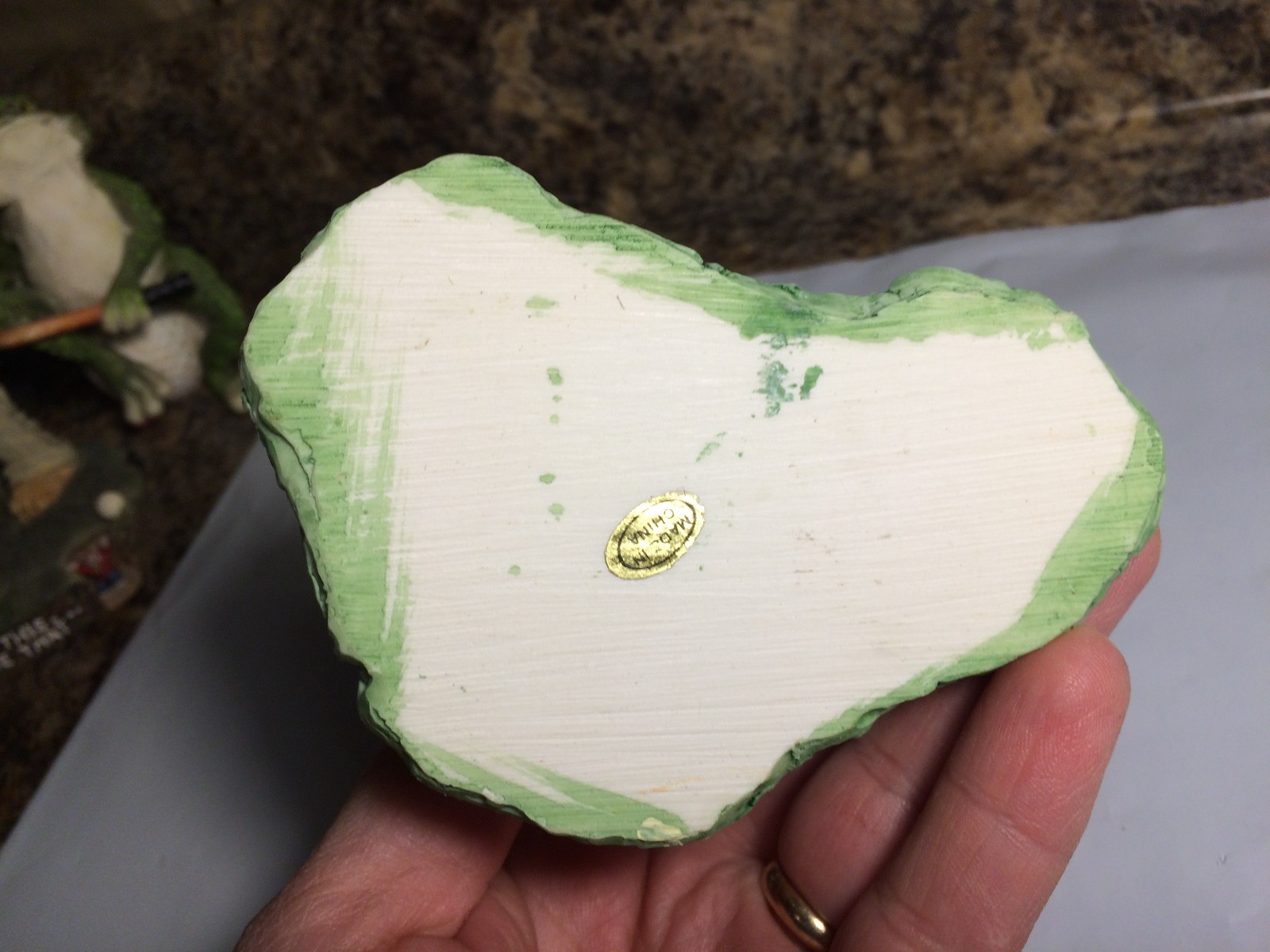 Resin Easter Bunnies Figurine