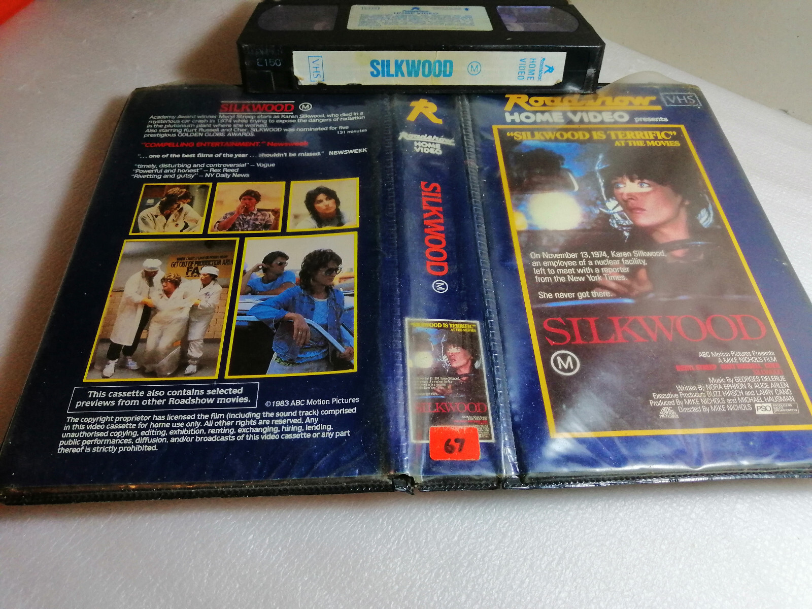 Silkwood (1983) – Joke about Indian Chief 🦅