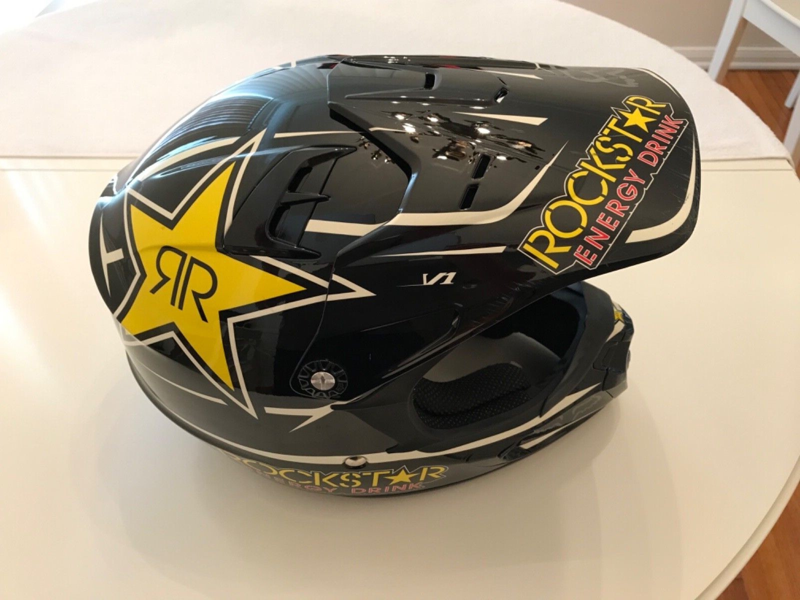 FOX V3 PILOT ヘルメット ROCKSTAR サイズXL FOX V3 PILOT ヘルメット ROCKSTAR サイズXL Fox V3 Pilot