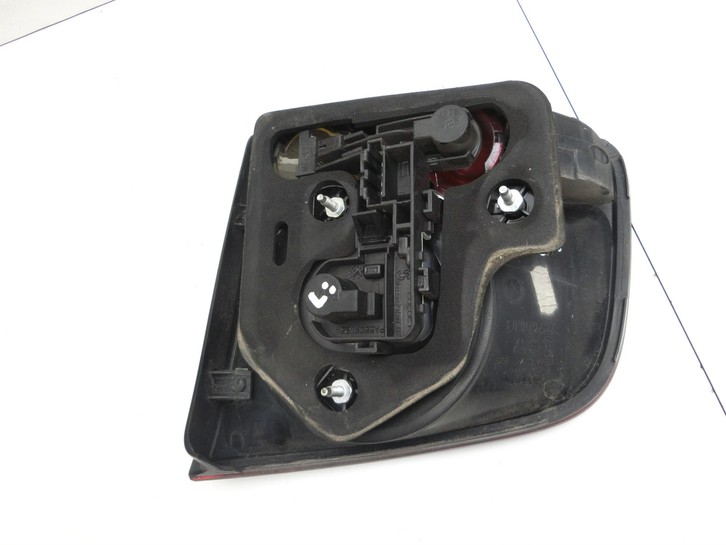 VW Touareg 7L 06-10 Rückleuchte Rücklicht Heckleuchte für Heckklappe Links orig dunkel VW Touareg 7L 06-10... Vorschau 5