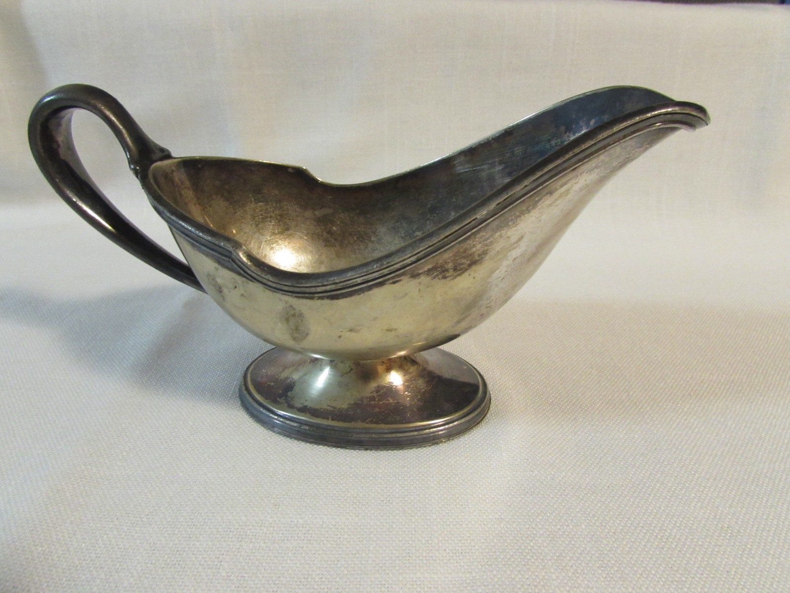 Vintage Rogers Bros. 1847 Gravy Boat Silver Plate