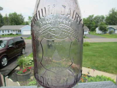 TREQ Milk Bottle Premium Dairy Co Company Brooklyn NY 1916 Turning Purple Eagle