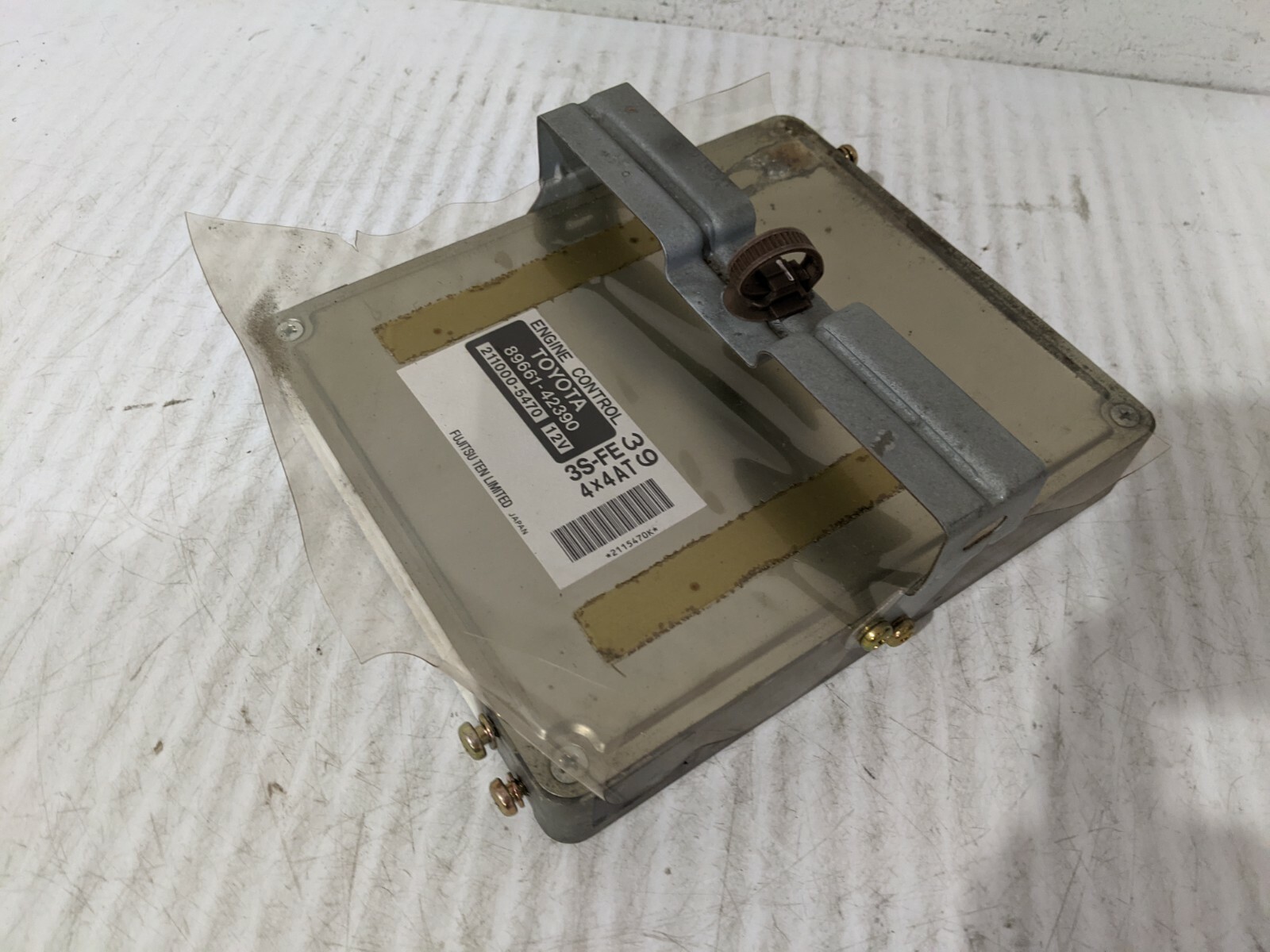 1997-99 TOYOTA RAV4 4CYL 2.0L 4x4 A/T ENGINE CONTROL UNIT 1997-99 TOYOTA RAV4 4CYL 2.0L 4x4 A/T ENGINE CONTROL UNIT