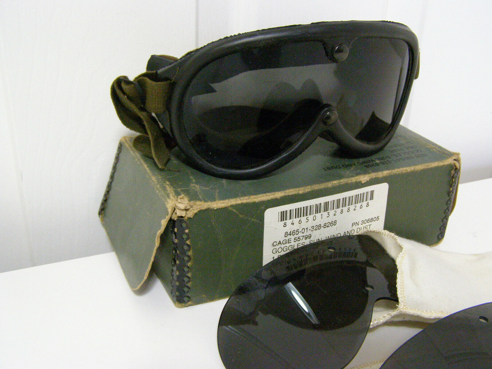 Vintage Military Goggles, Sun, Wind, and Dust Mine Safety Vintage Military Goggles, Sun, Wind, and Dust Mine Safety