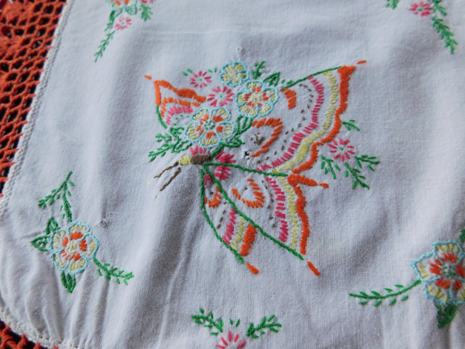 Vintage Hand Embroidered & Crocheted Dresser Scarf Table Runner Butterflies