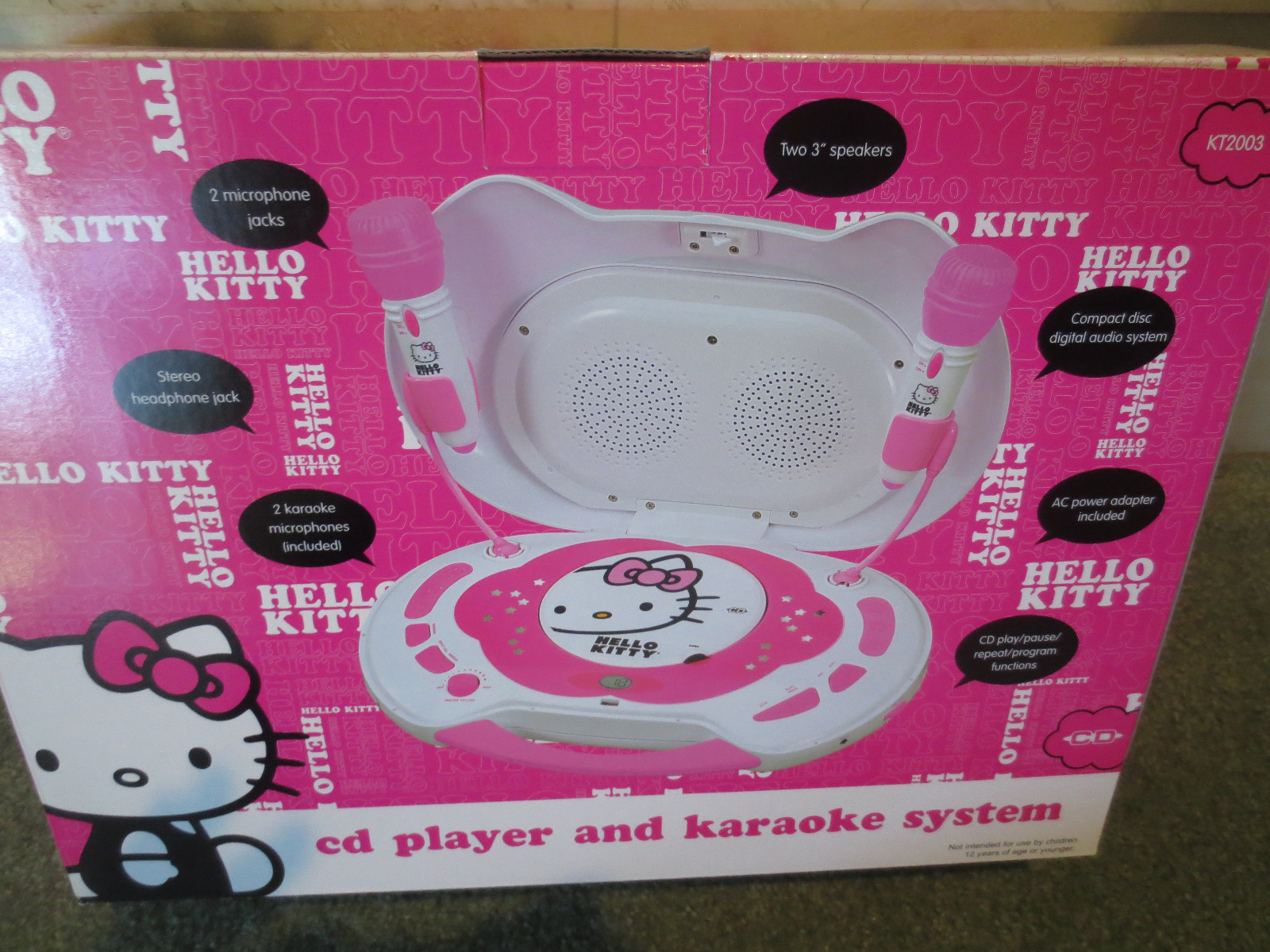Hello Kitty CD PLAYER and KARAOKE SYSTEM KT2003CA CD-R/RW 2 MICOPHONES INCLUDED