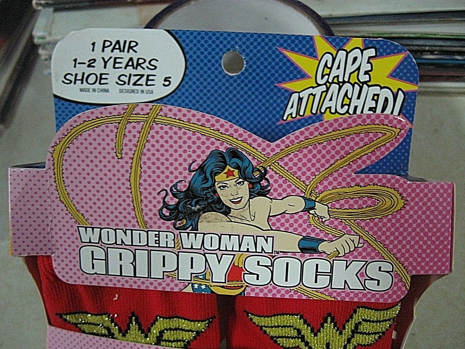 NEW Kids' Superhero Grippy Socks super hero Wonder Woman dc shoes MSRP 16.99$