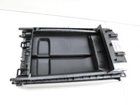Mercedes W205 C180 14-19 Armlehne Mittelarmlehne Auflage Leder Greige Mercedes W205 C180 14-19 26.03.2015... Vorschau 6