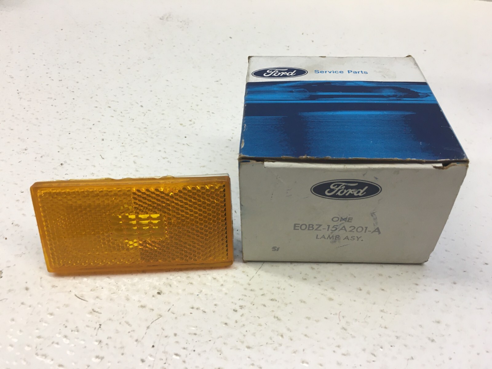 ワンマン灯 NOS 1980-1983 Ford Fairmont Mercury Zephyr Side Marker Lamp