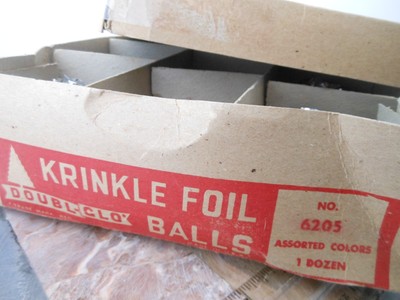 Vintage USA Christmas Tree Ornaments Krinkle Foil Balls LOT 12 Original Box Alum