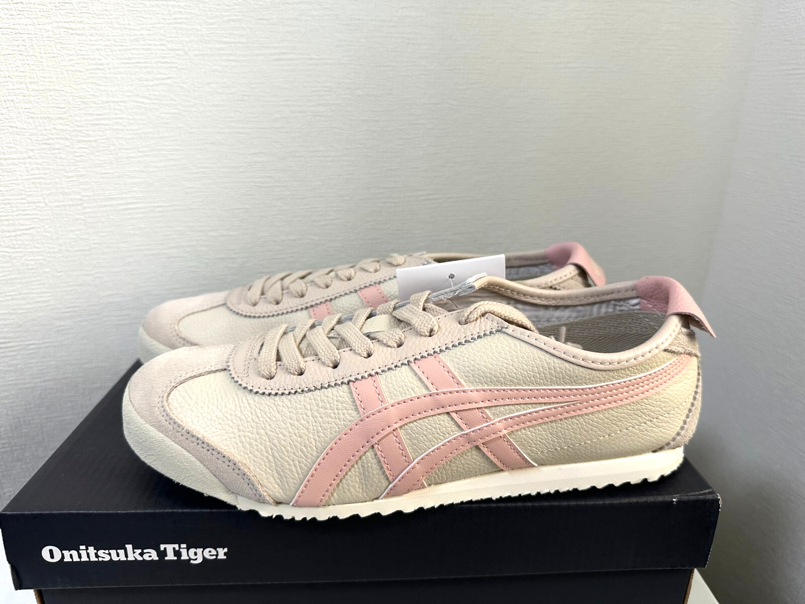Onitsuka Tiger MEXICO 66 ベージュ/ピンク Onitsuka Tiger MEXICO 66 OATMEAL GINGER PEACH free shipping from