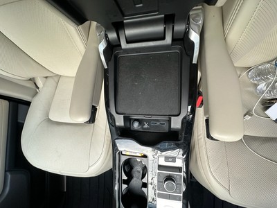 image 14 of interior