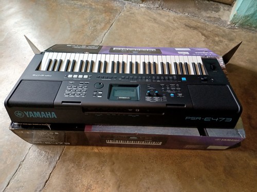 Yamaha PSR-E473 ブラック PSR-E473 61-key Portable Keyboard - Yamaha USA