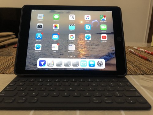 iPad Pro 9.7インチ128GB NLQ32 J/A A1674 iPad Pro (9.7-inch) - Technical Specifications - Apple Support
