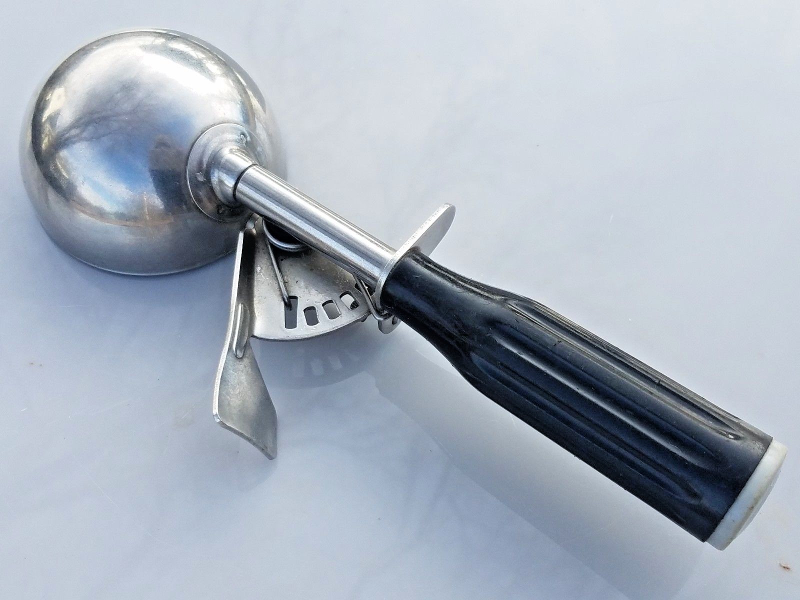 Large Retro Stainless Ice Cream Cookie Scoop Hamilton Beach 67 Made in USA WORKS