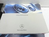 Mercedes E320 W211 S211 03-08 Serviceheft Betriebsanleitung Anleitung Bordmappe Mercedes E320 W211 S211 03-08... Vorschau 2
